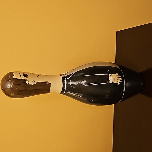 GROOM BOWLING PIN HAND PAINTED WEDDING - Picture 6 of 6